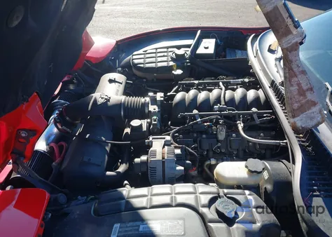 2001 Chevrolet Corvette из США, поврежденный, VIN 1G1YY32G015128761